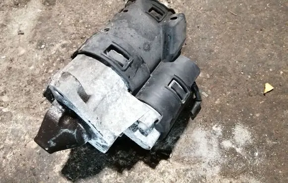 Renault Megane III Starter motor