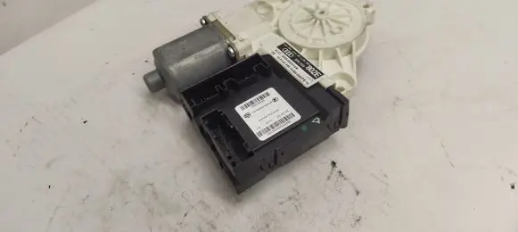 Audi A3 S3 8P Front door window regulator motor 8P0959802E
