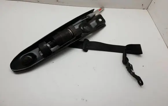 Volvo XC90 Front seatbelt 6841809