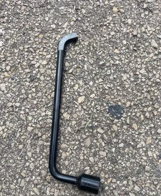 Peugeot 5008 Wheel nut wrench 