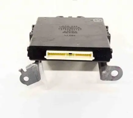 Toyota Prius (XW20) Current control relay 8967047010 1012380151