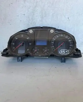 Volkswagen PASSAT B6 Speedometer (instrument cluster) 3C0920860N V0002000