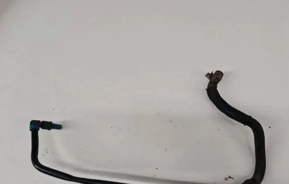 Opel Zafira B Fuel main line pipe 55556210