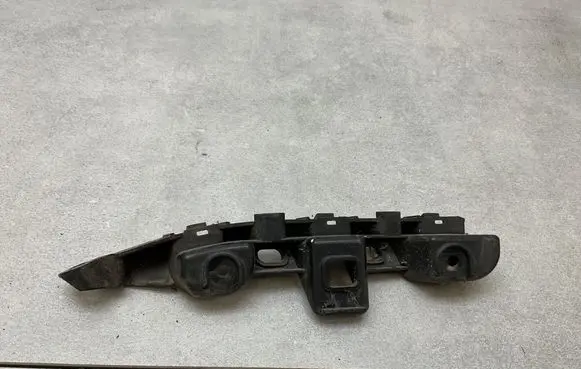 Volkswagen PASSAT B7 Front bumper mounting bracket 3AA807183