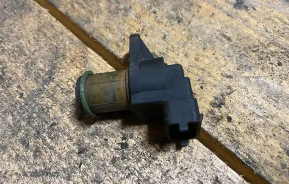 Mercedes-Benz E W211 Camshaft position sensor A0031539728 0031539728