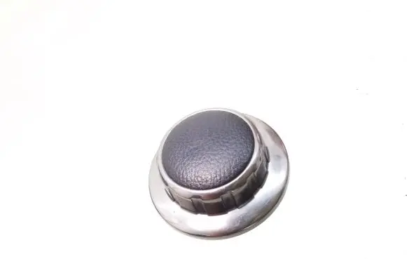 Multifunctional control switch/knob