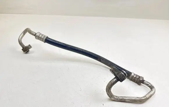Toyota Urban Cruiser (XP110) Air conditioning (A/C) pipe/hose