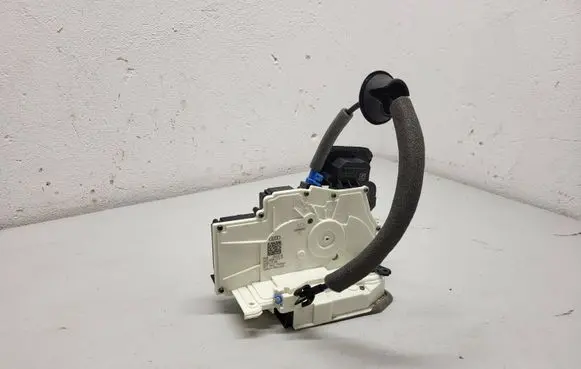 Audi A7 S7 4K8 Rear door lock 40930185P A046465