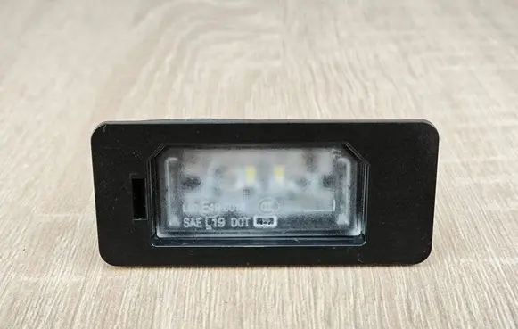 BMW 4 G22 G23 G24 G26 Number plate light 9481841