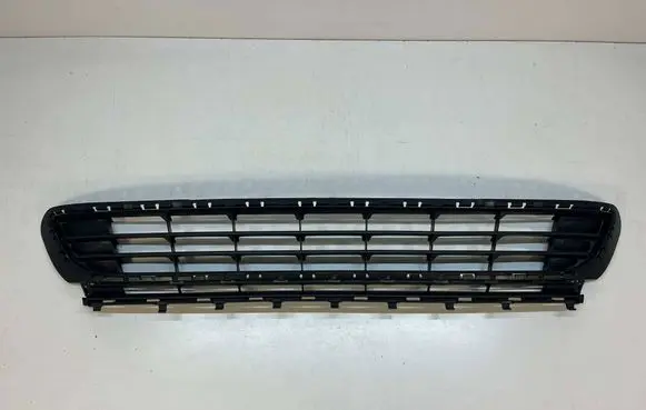 Volkswagen Golf VII Front bumper lower grill 5G0853677 A3200201109