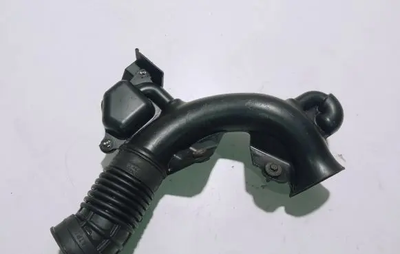 Honda FR-V Air intake duct part