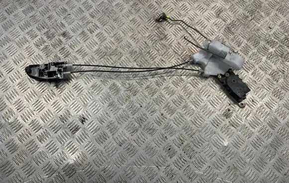 Subaru Forester SG Front door lock