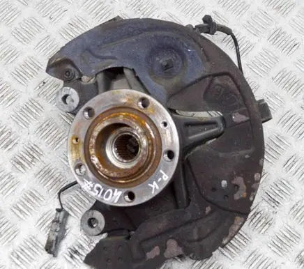 Opel Grandland X Front wheel hub 9825606680