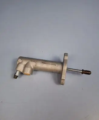 Volkswagen Golf III Clutch slave cylinder 357721261B 357721261 357721261A
