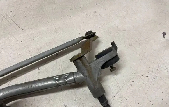 Citroen C3 Front wiper linkage and motor 53630187