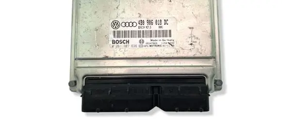 Audi A6 S6 C5 4B Engine control unit/module 4B0906018DC 0261207636