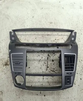 SsangYong Rodius Center console 