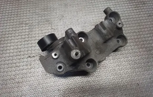 Renault Master III Generator/alternator bracket 117102273R