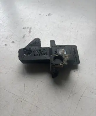 Opel Astra L Wiper trim 9838789680