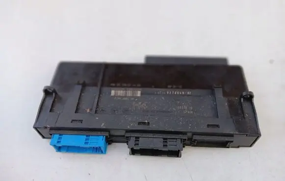 BMW 3 E92 E93 Gateway control module 9270646