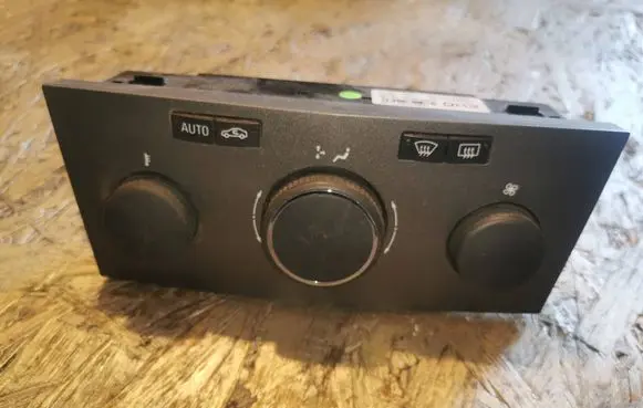 Opel Zafira B Climate control unit 13231053 28112006 901513080000