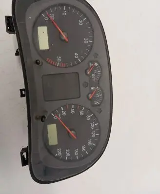 Volkswagen Golf IV Speedometer (instrument cluster) 1J0919861B
