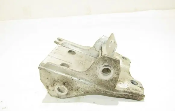 BMW 5 GT F07 Radiator mount bracket 718651409