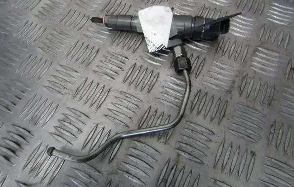 Citroen DS3 Fuel injector 0445110566