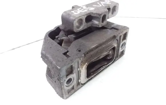 Audi A3 S3 8L Engine mount bracket 1J0199262BP