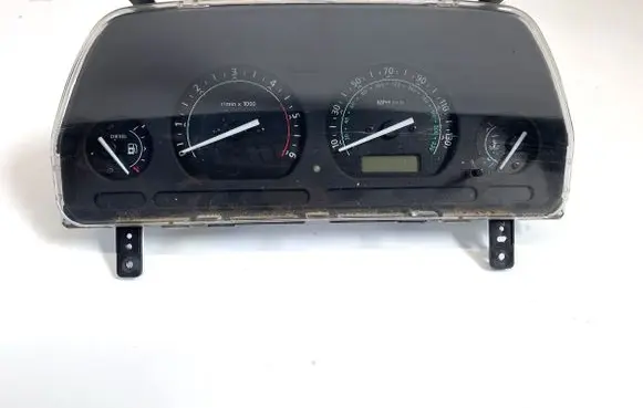 Land Rover Freelander Speedometer (instrument cluster) YAC500350
