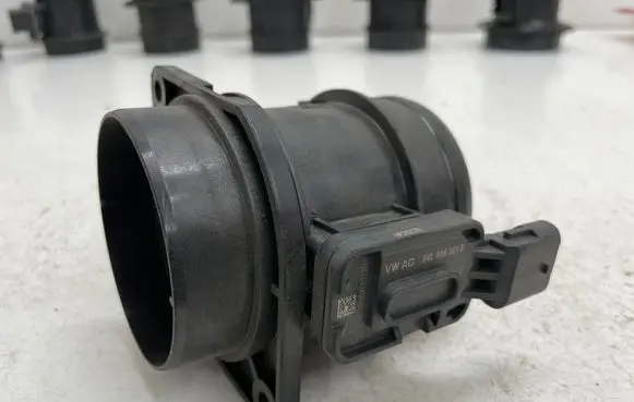 Audi A4 S4 B9 Mass air flow meter 04L906461B