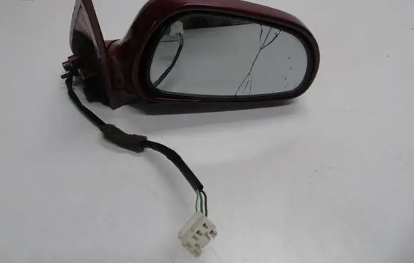 Mazda 626 Front door electric wing mirror E13010519