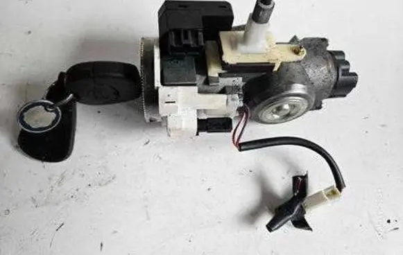 Nissan Primera Ignition lock 28590C9965 5WK48043C 911P0158