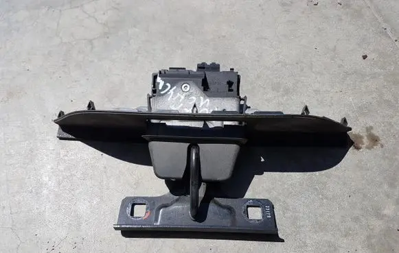 Ford Kuga I Tailgate window lock/catch/latch 