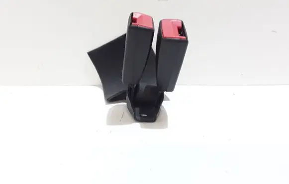 Audi TT TTS Mk2 Middle seatbelt buckle (rear) 8J8857739H