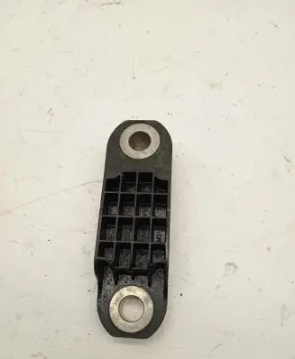 BMW 7 G11 G12 Sway bar bush bracket, front 686147