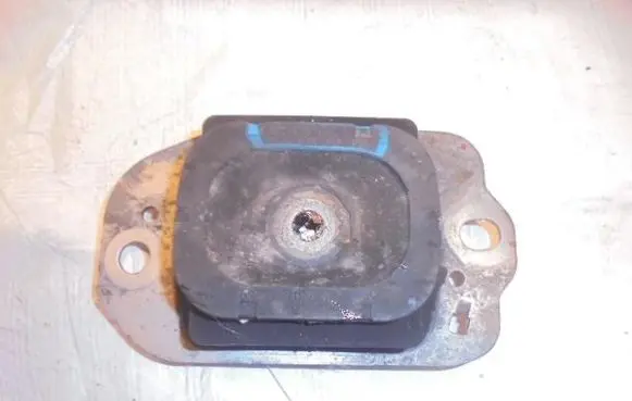 Renault Laguna I Engine mount vacuum valve 