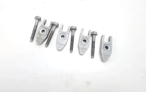 Opel Insignia B Fuel Injector clamp holder 1164522
