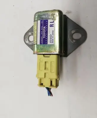 Toyota Land Cruiser (BJ70) Airbag deployment crash/impact sensor 8983360010