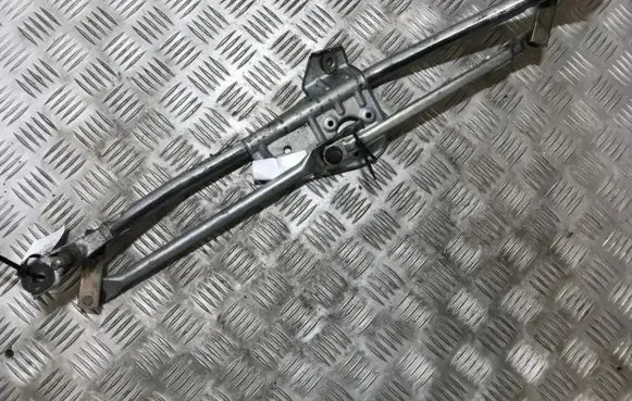 Audi A4 S4 B5 8D Front wiper linkage and motor v101579 v10-1579