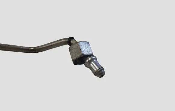 Mercedes-Benz E W213 Fuel injector supply line/pipe