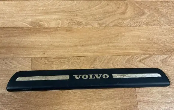 Volvo V50 Front sill trim cover 08622671