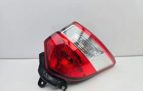 Toyota Yaris Rear/tail lights E425114 2511402 521550D220