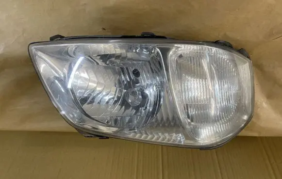 Mazda Tribute Headlight/headlamp 2T2413005