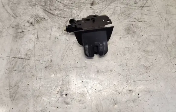 Audi A4 S4 B7 8E 8H Tailgate/trunk/boot lock/catch/latch 8p4827505b