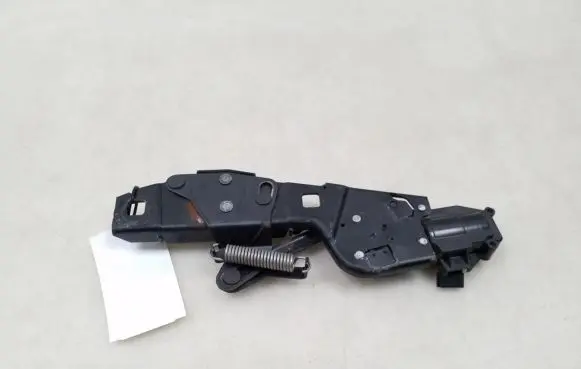 Loading door lock