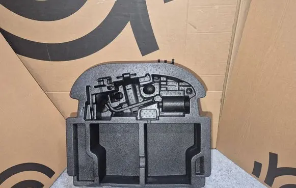 Skoda Octavia Mk3 (5E) Glove box in trunk 5E5863957