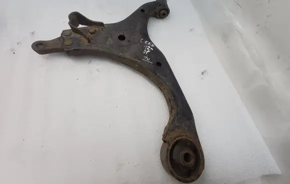 KIA Pro Cee'd I Front lower control arm/wishbone