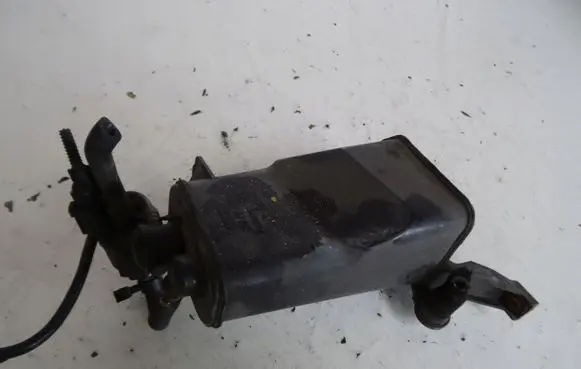 Audi TT Mk1 Active carbon filter fuel vapour canister 8N0201803M