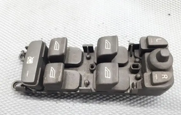 Volvo XC60 Quarter vent window switch 